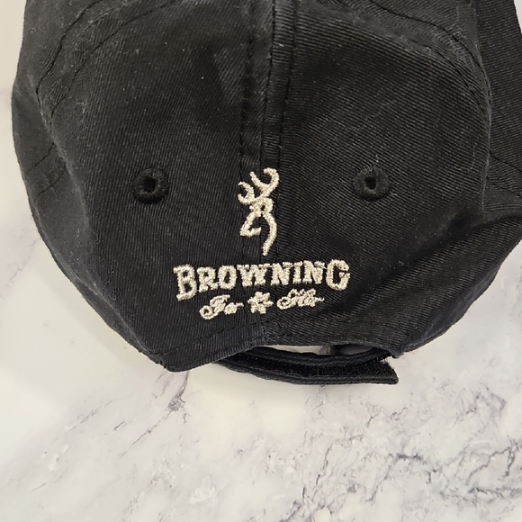 🎄 SALE! Browning Black Cap with Rhinestone Logo - Picture 2 of 3